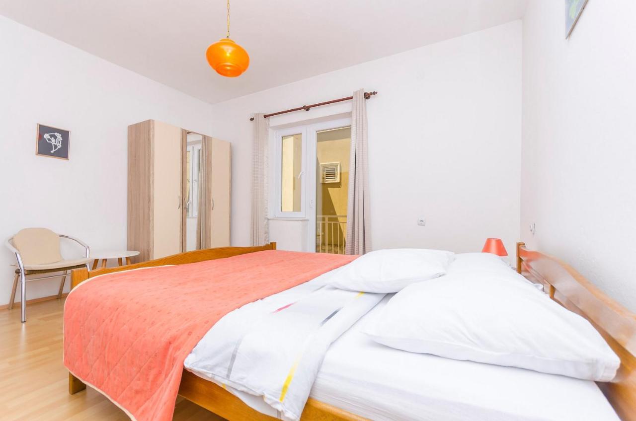 Apartments Zora สตารีกราด-ปาเคลนีซา ภายนอก รูปภาพ