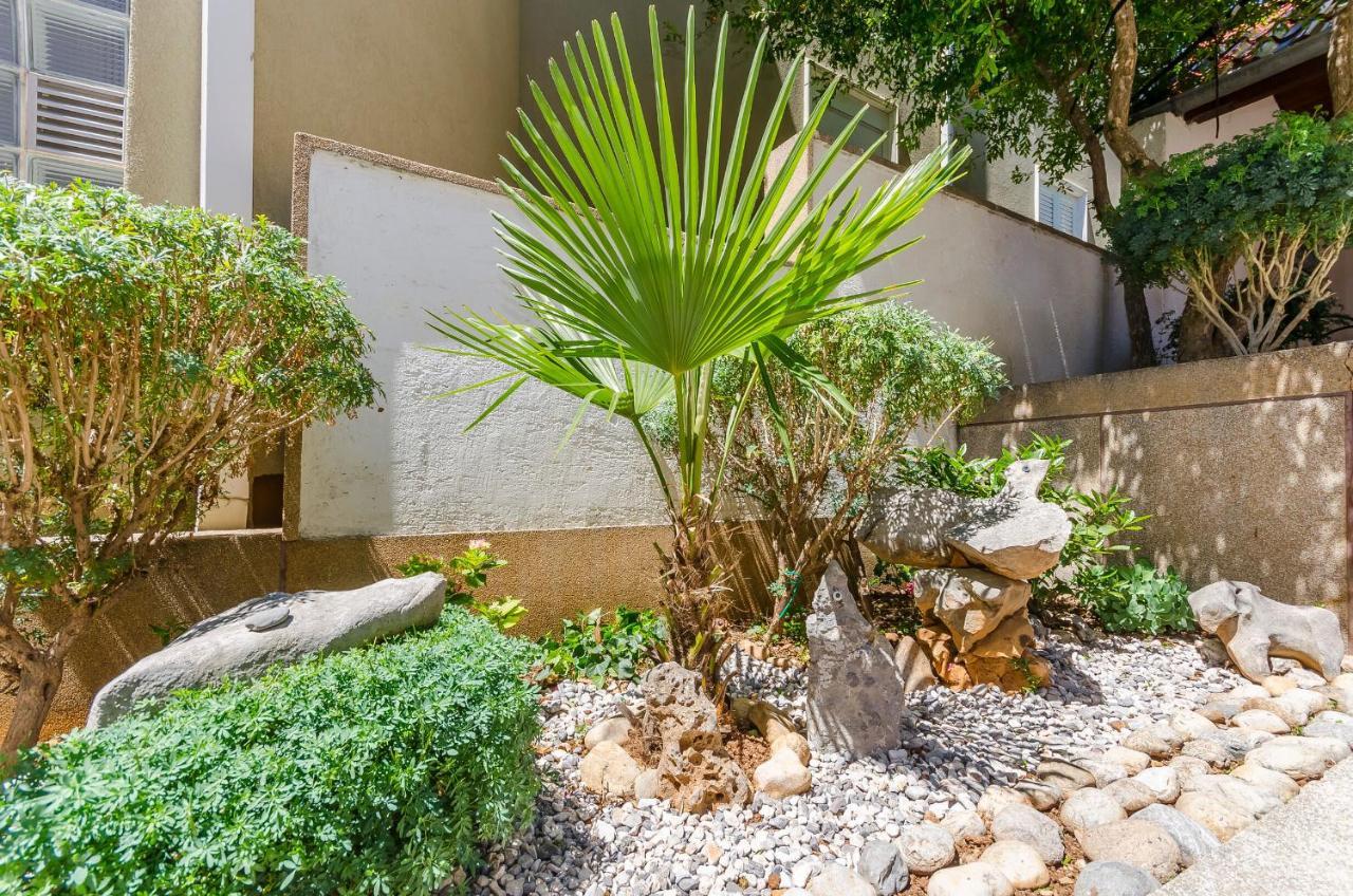 Apartments Zora สตารีกราด-ปาเคลนีซา ภายนอก รูปภาพ